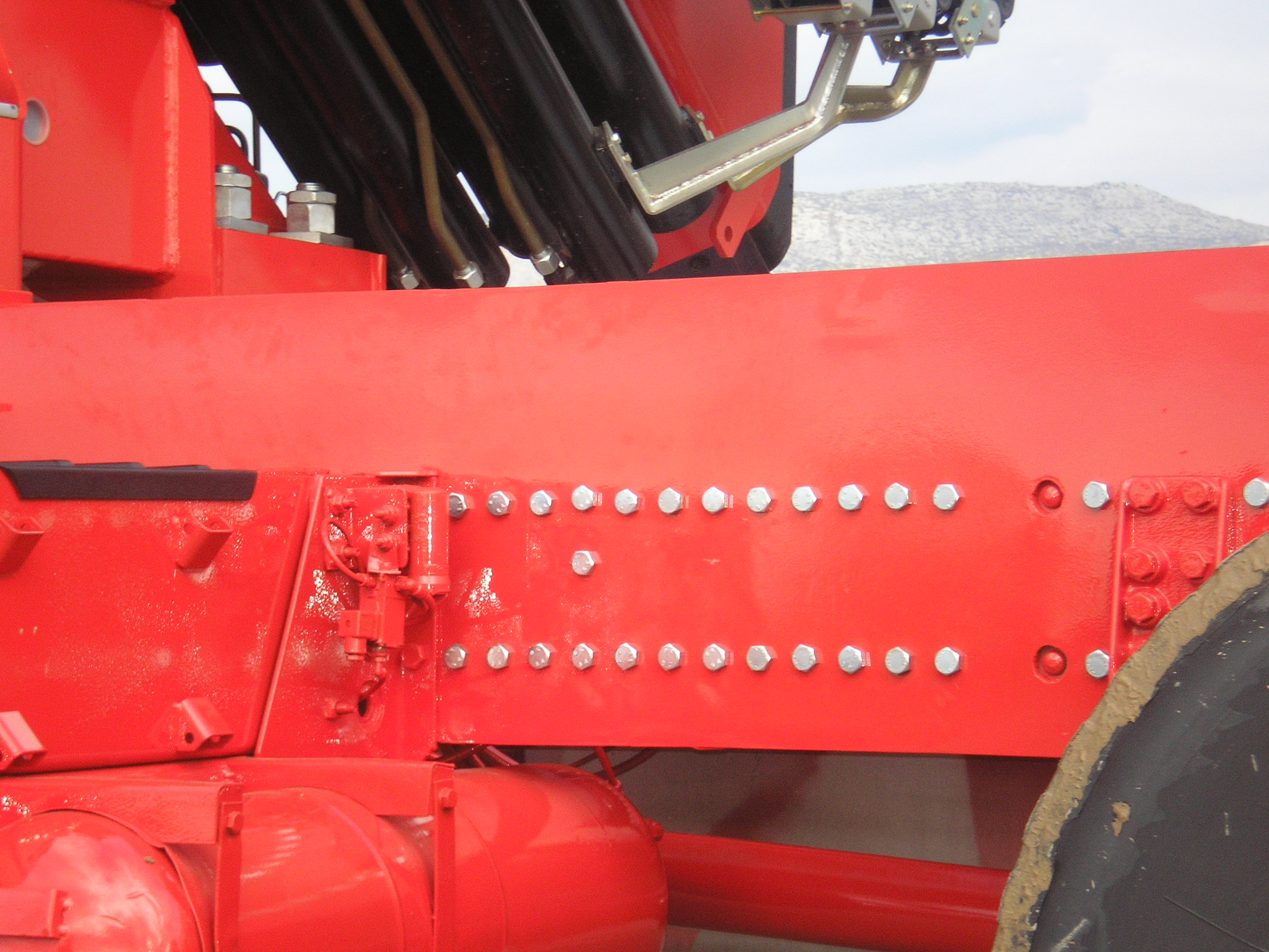 :::ΤΟΠΟΘΕΤΗΣΗ FASSI 950 AXP A28 ΣΕ VOLVO F12::: Γ. ΚΩΝΣΤΑΝΤΑΣ ΚΑΙ ΣΙΑ Ο.Ε.